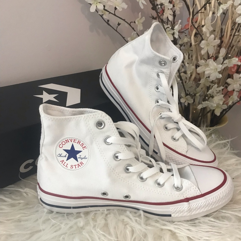 Size 7 White Hi-Top Converse
